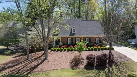 8895 Glen Ferry Dr, Alpharetta, GA 30022