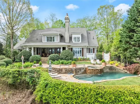329 Point Olympus Dr, Gainesville, GA 30506