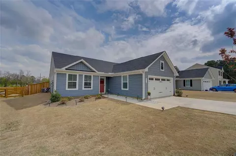 371 Cartecay Dr, Calhoun, GA 30701