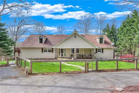 3370 Small Woods Ln, Gainesville, GA 30506