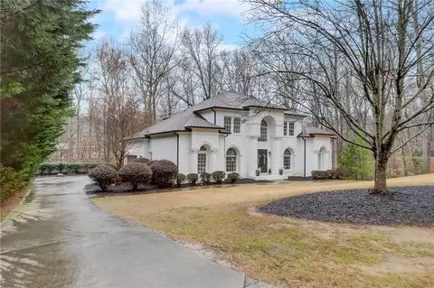 335 Coach House Ln, Milton, GA 30004