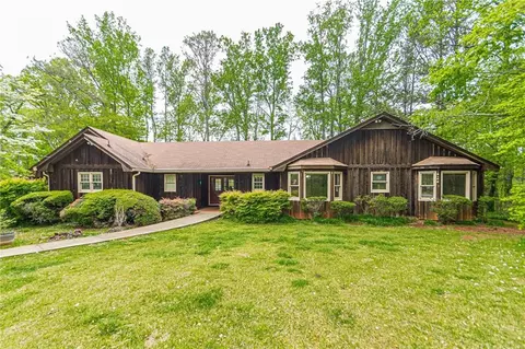 4860 Mountain West Ct, Stone Mountain, GA 30087