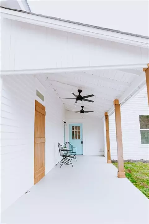 Exterior - 185 Oak St, Commerce, GA 30529 photo 9 of 11