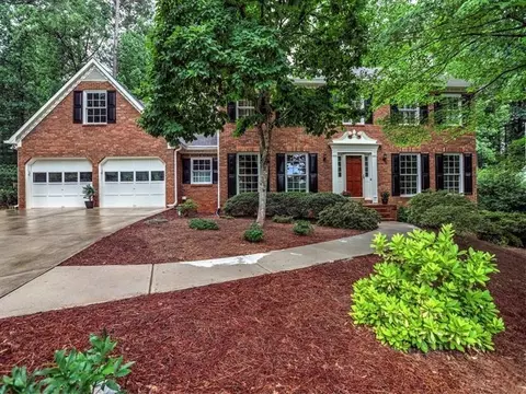 1843 Jacksons Creek Dr, Marietta, GA 30068
