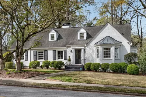 570 Peachtree Battle Ave NW, Atlanta, GA 30305