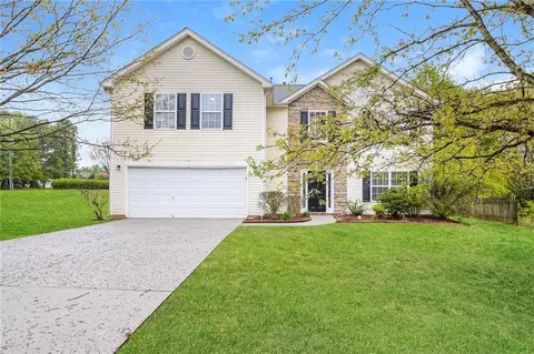 833 Langley View Ct, Loganville, GA 30052