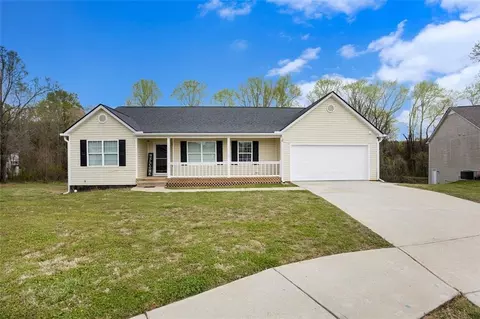 927 Rosewood Ln, Monroe, GA 30656