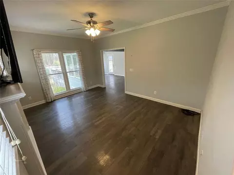 Living - 322 Harrison Ln, Winder, GA 30680 photo 2 of 3