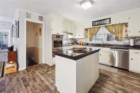 Kitchen - 1029 Highway 36 E, Jackson, GA 30233 photo 1 of 4