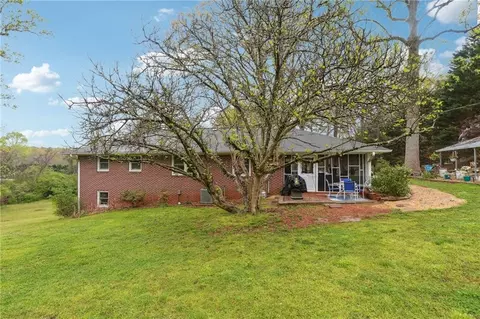 Exterior - 1029 Highway 36 E, Jackson, GA 30233 photo 3 of 5