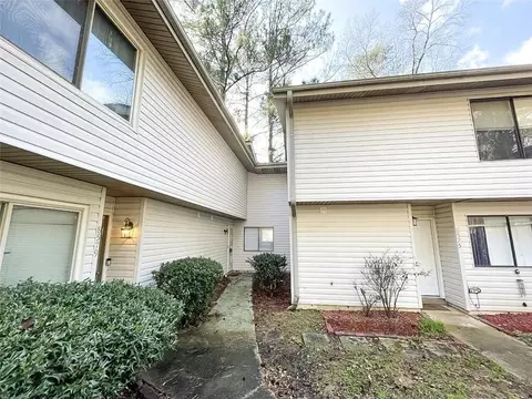 8577 Parkside Dr, Jonesboro, GA 30238
