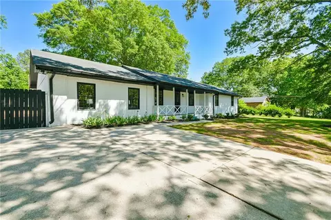 1670 Christian Cir, Conyers, GA 30013