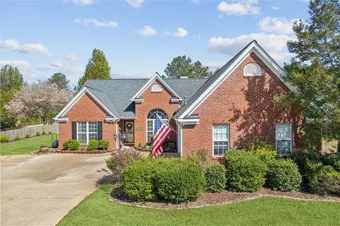 7675 Paddocks Mill Dr, Cumming, GA 30041