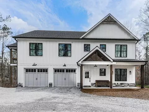 401 Friendship Rd, Canton, GA 30114