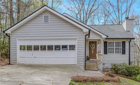 840 Navajo Trl, Covington, GA 30016