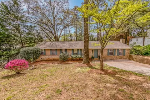 1454 Cedar Heights Dr, Stone Mountain, GA 30083