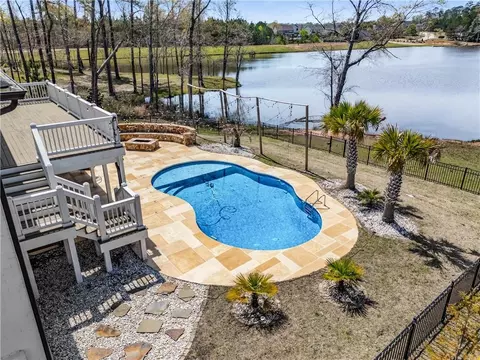 Exterior - 407 Lakeview Way, Lagrange, GA 30241 photo 17 of 19