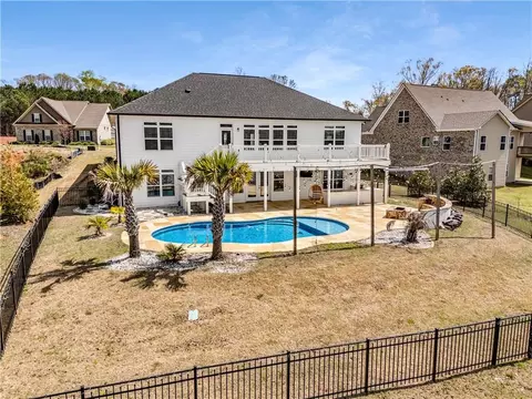 Exterior - 407 Lakeview Way, Lagrange, GA 30241 photo 15 of 19