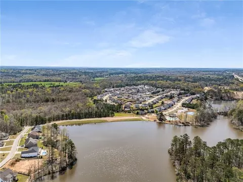 View/Area - 407 Lakeview Way, Lagrange, GA 30241 photo 4 of 5