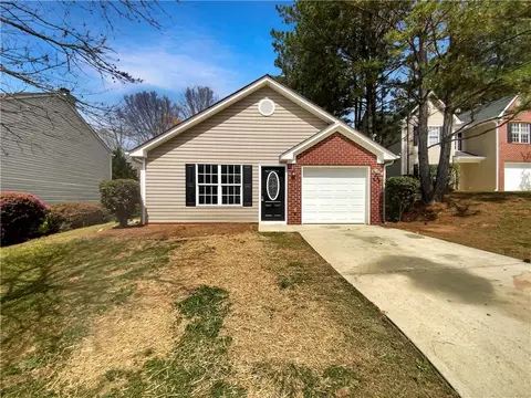 6722 Browns Mill Trl, Lithonia, GA 30038