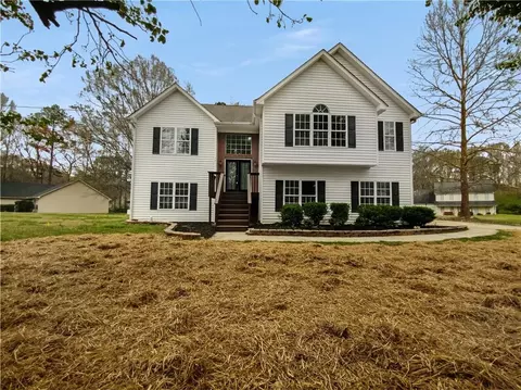 121 Pooles Bend Ct, Hiram, GA 30141