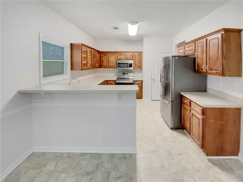 Kitchen - 50 Dock Ct, Jackson, GA 30233 photo 1 of 5