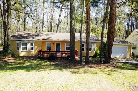 7809 Horseshoe Bnd, Lithonia, GA 30058