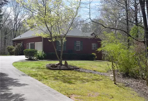 615 Butterworth Rd, Canton, GA 30114