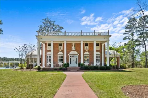 786 E Golden Isles Hwy, Mc Rae, GA 31055