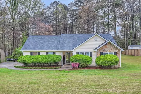 30 Brenda Ellen Dr, Newnan, GA 30265