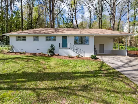 659 Lakeshore Dr, Gainesville, GA 30501