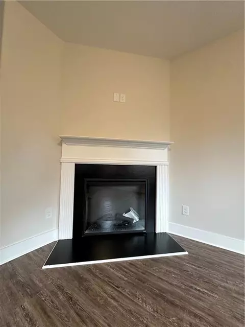 Living - 11060 Cornerstone Way, Hampton, GA 30228 photo 2 of 2