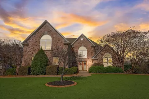 620 Par Three Ln, Hampton, GA 30228