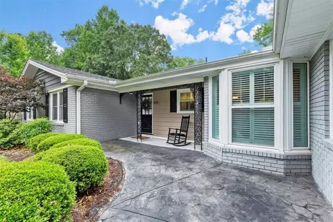 Exterior - 4178 N Shallowford Rd, Chamblee, GA 30341 photo 3 of 11