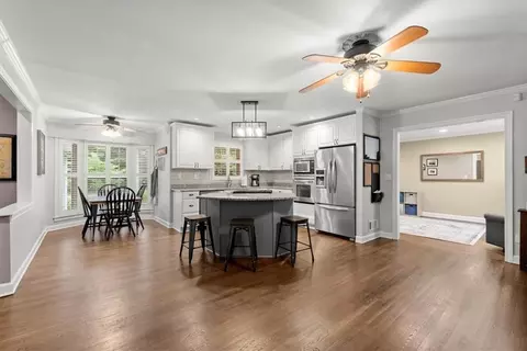 Kitchen - 4178 N Shallowford Rd, Chamblee, GA 30341 photo 2 of 6