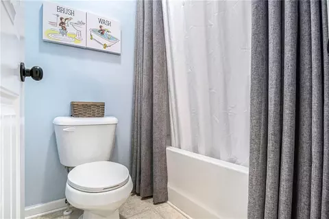 Bath - 3217 Bowlin Dr, Fairburn, GA 30213 photo 3 of 6