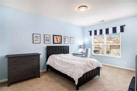Bedroom - 3217 Bowlin Dr, Fairburn, GA 30213 photo 3 of 6