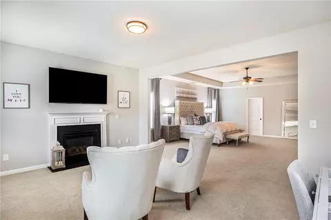 Living - 3217 Bowlin Dr, Fairburn, GA 30213 photo 5 of 5