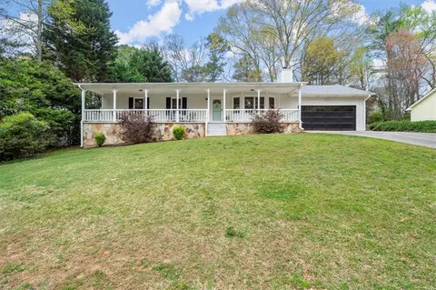 642 Saddlewood Dr, Lawrenceville, GA 30043