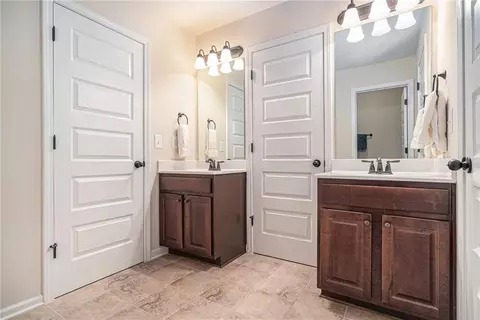 Bath - 1864 Schofield Dr, Hampton, GA 30228 photo 7 of 7