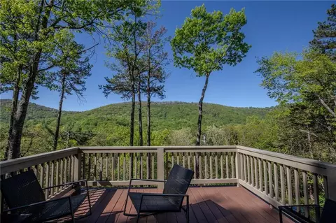 447 Teaberry Ln, Big Canoe, GA 30143