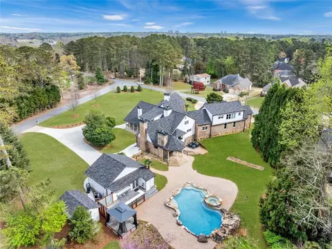 901 Surrey Trl, Marietta, GA 30068