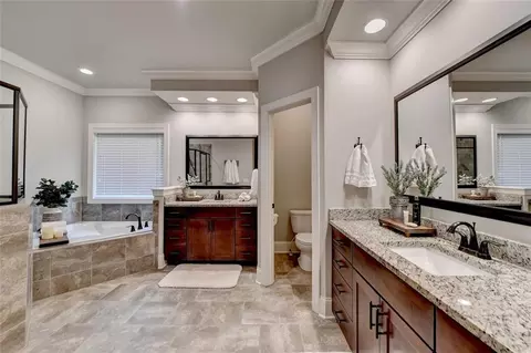 Bath - 841 Coopers Ridge Path, Grayson, GA 30017 photo 1 of 6