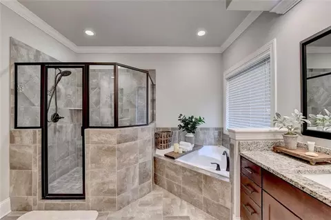 Bath - 841 Coopers Ridge Path, Grayson, GA 30017 photo 3 of 6
