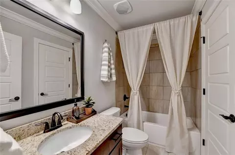 Bath - 841 Coopers Ridge Path, Grayson, GA 30017 photo 5 of 6