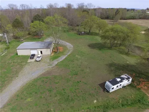 714 Mason Rd SE, Adairsville, GA 30103