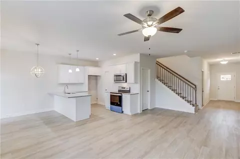 Living - 6336 Pine Station Dr, Lula, GA 30554 photo 3 of 3