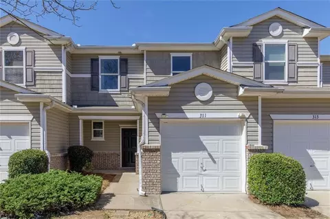 311 Oak Leaf Pl, Acworth, GA 30102