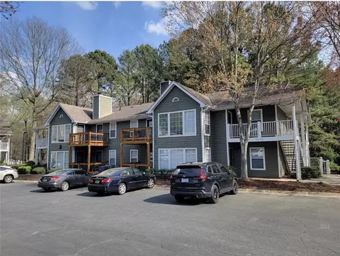 809 Berkeley Woods Dr, Duluth, GA 30096