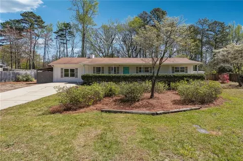 3420 Donna Ct, Douglasville, GA 30135